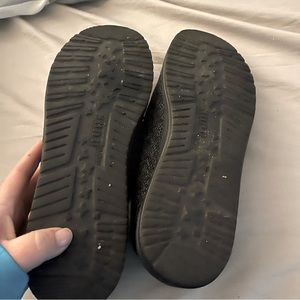 Brand new. Ordered women’s instead of men’s.